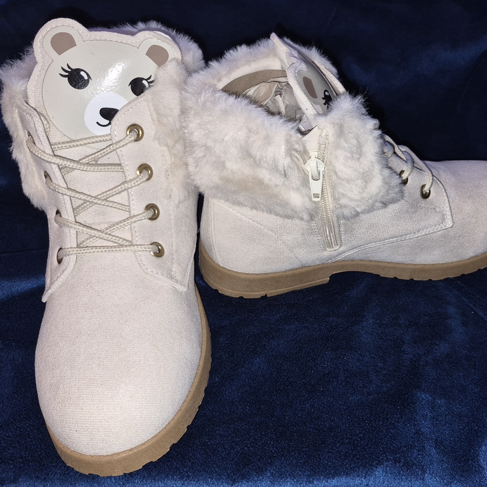 Fabkids White Bear Boots for Kids